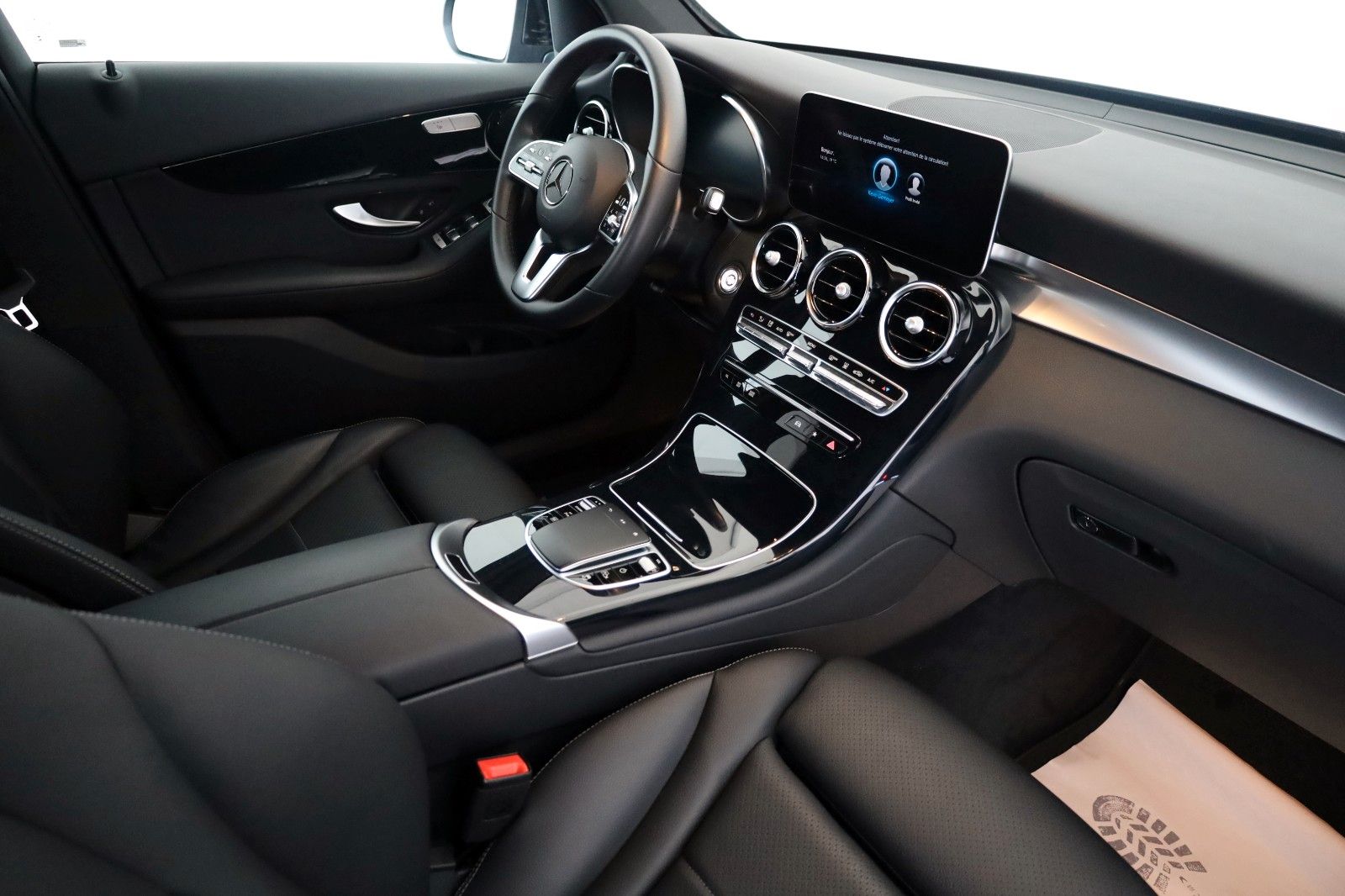 Fahrzeugabbildung Mercedes-Benz GLC 300 de 4Matic Coupè,Leder,Navi,LED,SH,Kamera