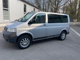 Volkswagen T5 Shuttle - Volkswagen T5 Shuttle mit Diesel-Antrieb