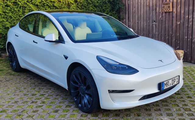 Tesla Model 3 Performance,2xWeiss,Mwst.,evtl.Inz.mögl.