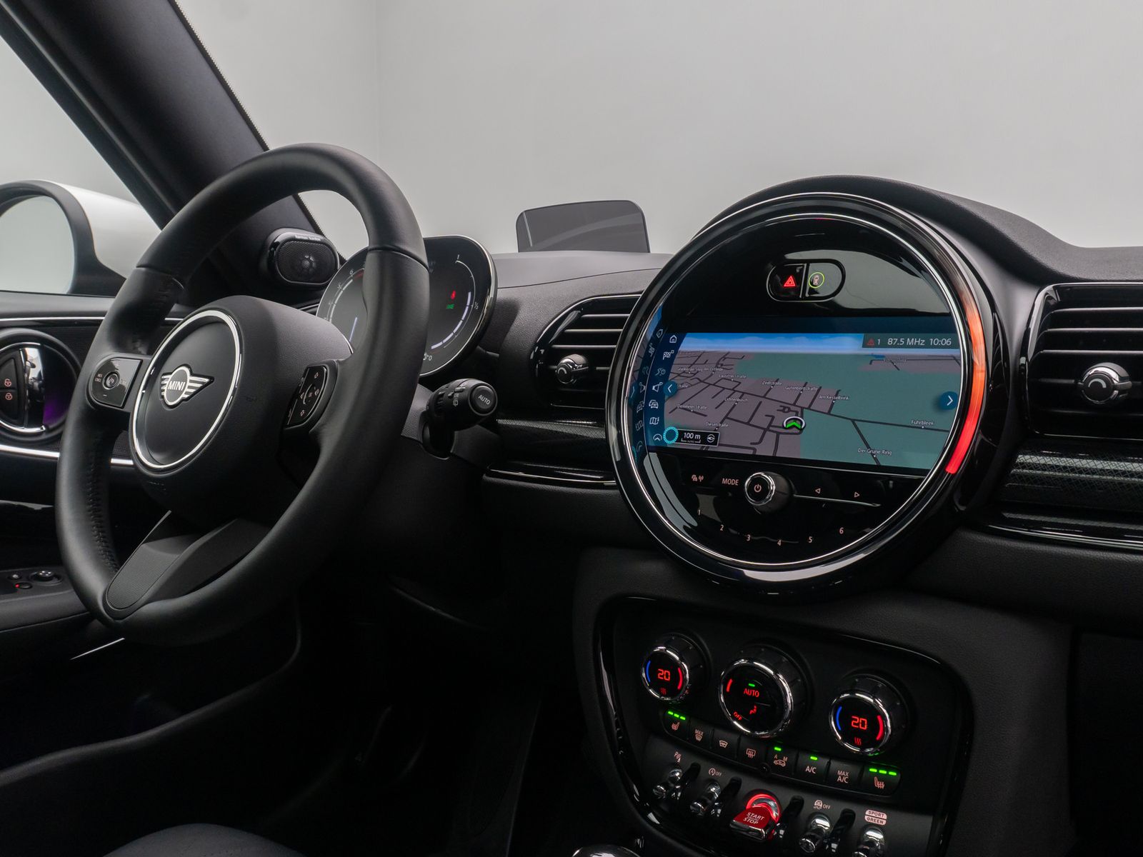 Fahrzeugabbildung MINI Cooper Clubman HUD Kamera DAB H/K Panorama Voll