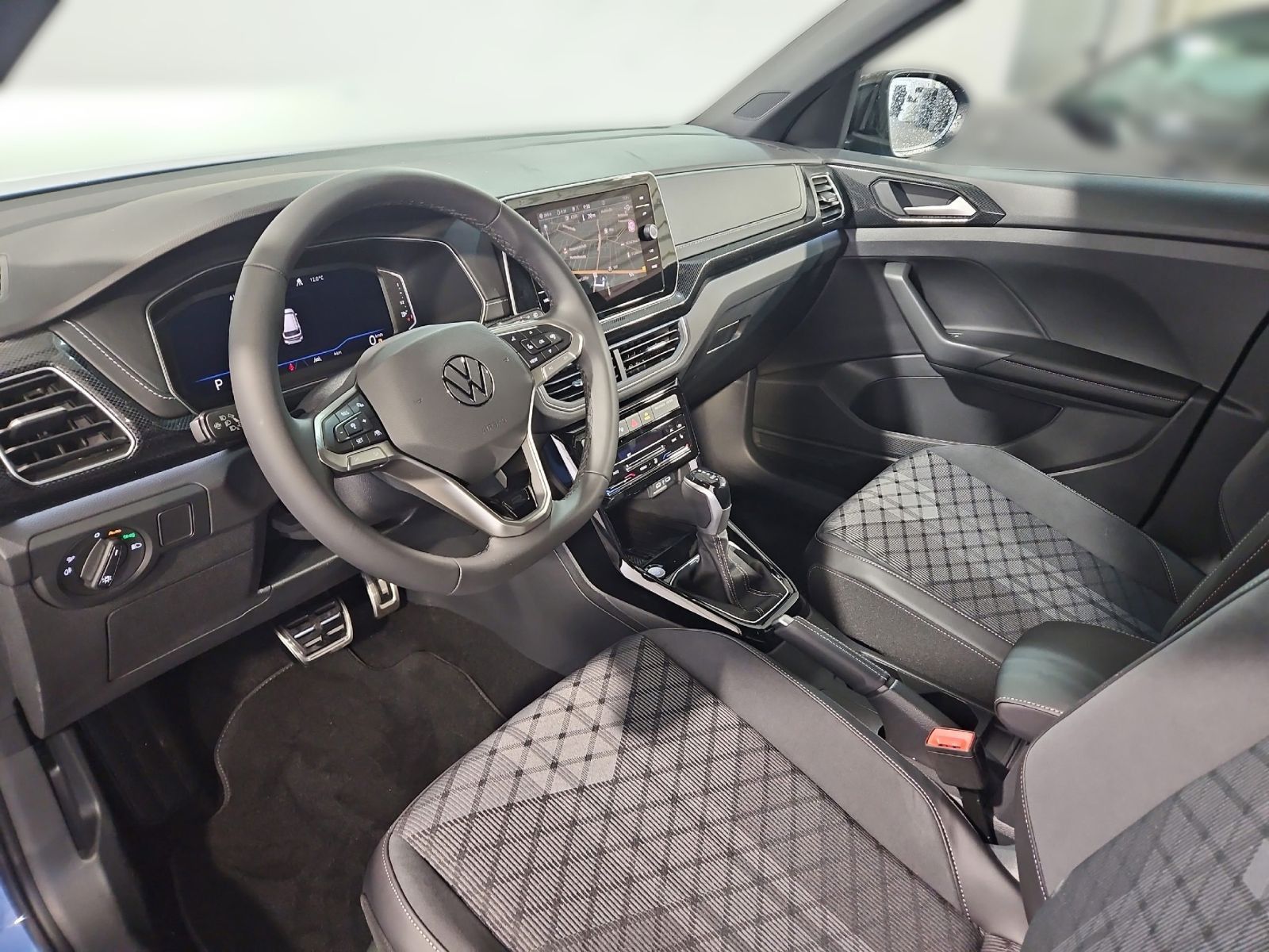 Volkswagen T-Cross - Bild 8