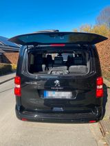 Peugeot Traveller Allure L2 BlueHDi 180 EAT8 / 8-Sitzer - Peugeot Traveller von privat