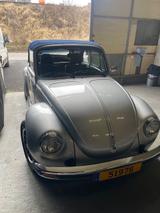 Volkswagen Käfer Cabrio - silberne Volkswagen Käfer