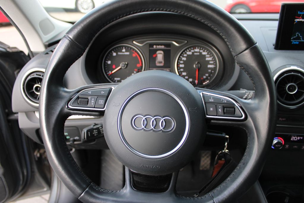 AUDI A3 Sportback ambition NAVI SHZ KLIMA ALU