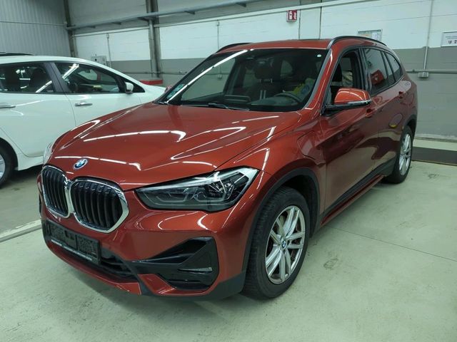 BMW X1 xDrive 25e Sport Line LED PANO HUD HK Kamera