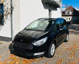 Ford Galaxy Titanium - Ford Galaxy mit Benzin-Antrieb