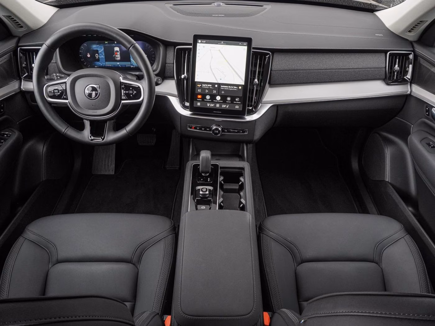 Volvo XC90 B5 B AWD Core Bright 7-SITZER 360° H&K PILO