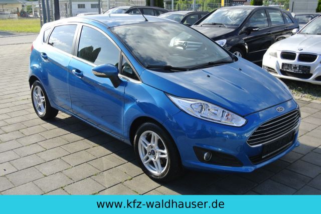 Ford Fiesta Titanium PDC Sitzheizung...