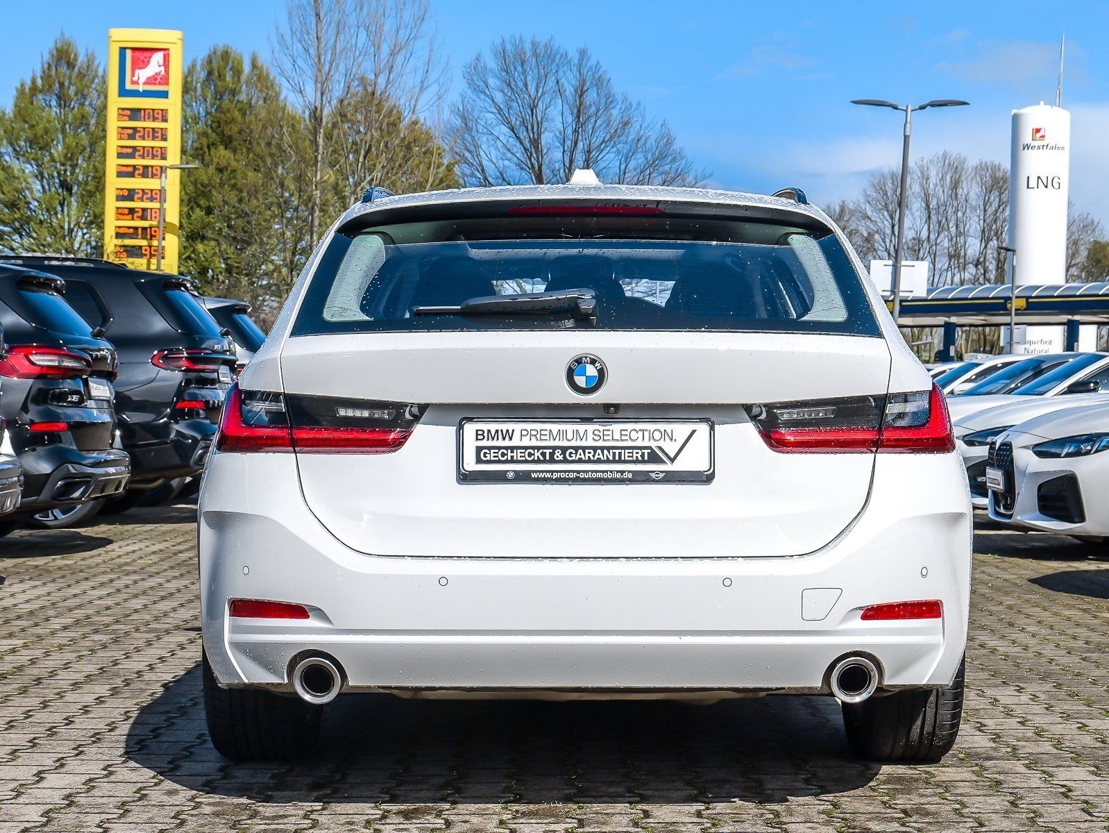 BMW 320 - Bild 11