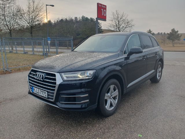 Audi Q7 45 TDI quattro 7Sitz Pano StHz AHK BOSE 8fach