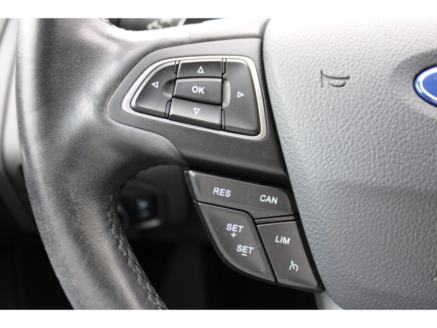 FORD Focus Turnier Titanium 1.5 EcoBoost Xenon RFK GR - Image 16