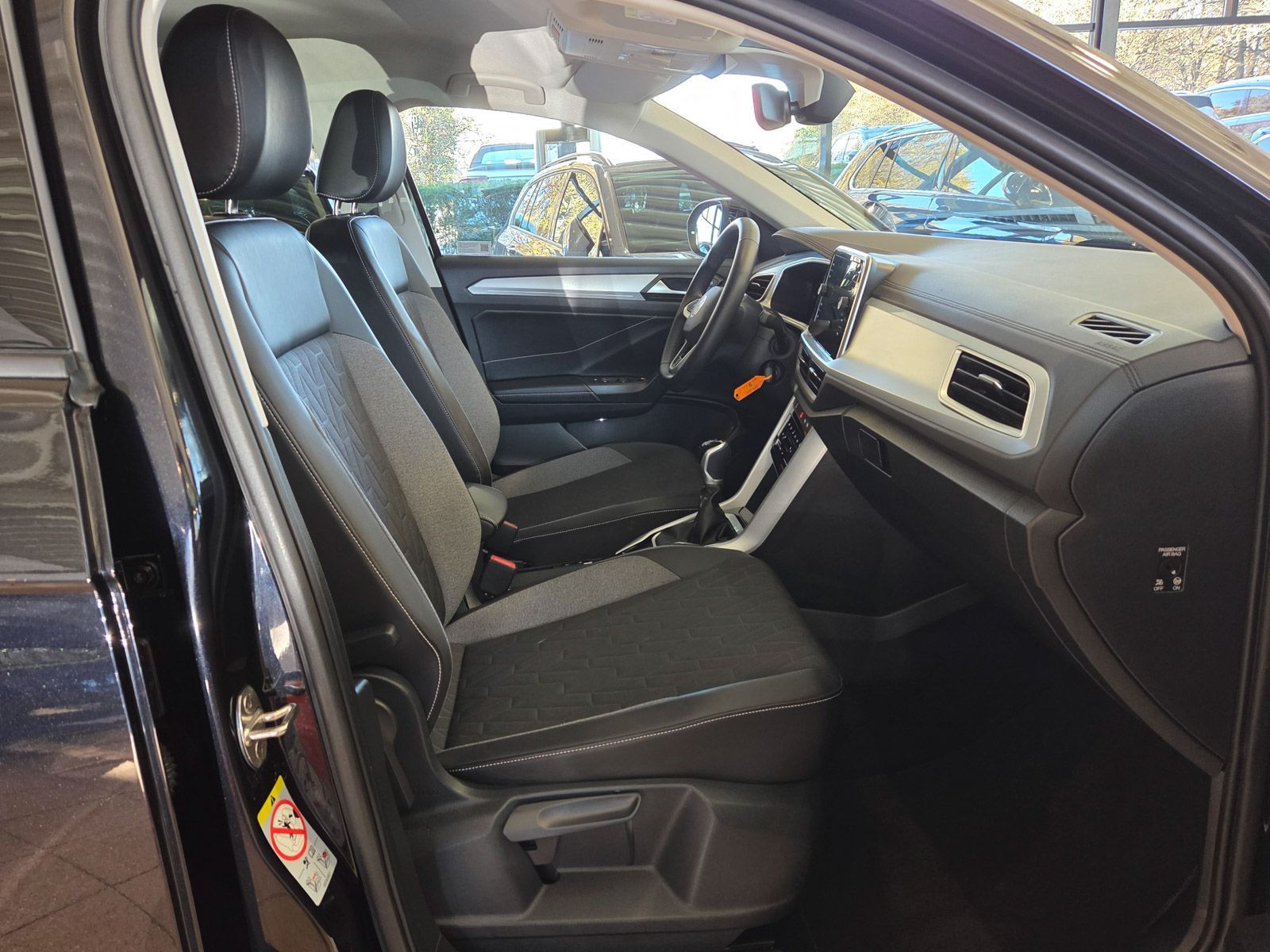 Volkswagen T-Roc - Bild 9