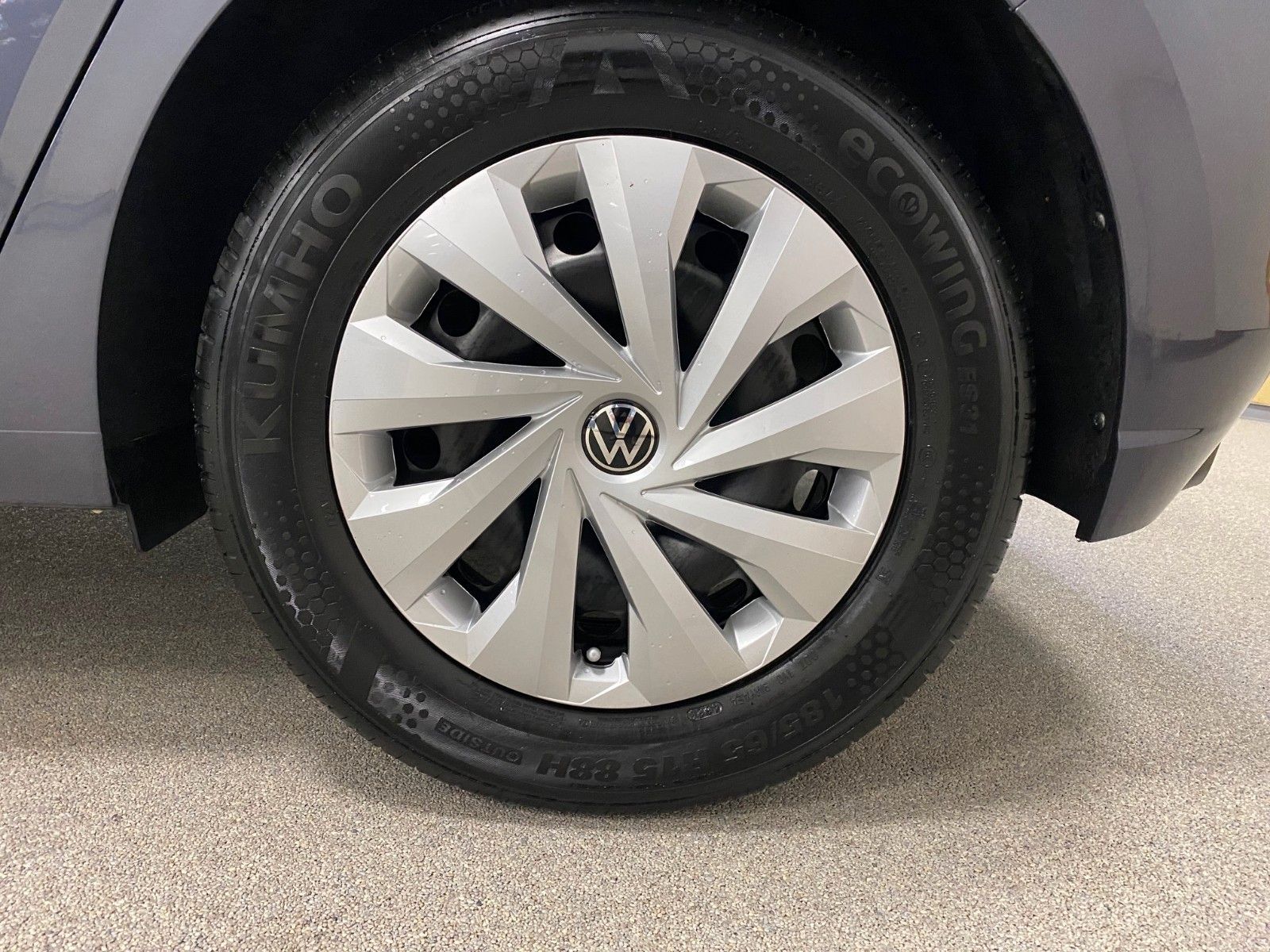 Fahrzeugabbildung Volkswagen Polo 1.0 TSI DSG Life+Rückfahrkamera+APP CONNECT