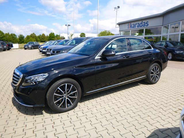 Fahrzeugabbildung Mercedes-Benz C 200 d Lim >NAVI/LED-Licht/SHZ/Parkassist/PDC<