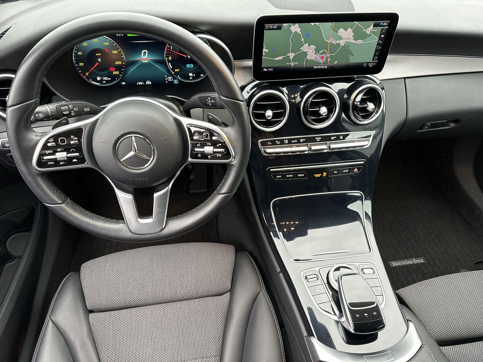 Fahrzeugabbildung Mercedes-Benz C 300de T Avantgarde NAV+LED+CARPLAY+WIDESCREEN
