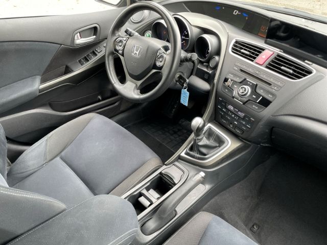 Fahrzeugabbildung Honda Civic 1.8 Tourer Sport Rückfahrkamera, Klimaauto