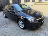 Opel OPEL Astra 1.7 CDTI 101CV 5 porte Cosmo - Opel Astra aus 2005 mit Diesel-Antrieb