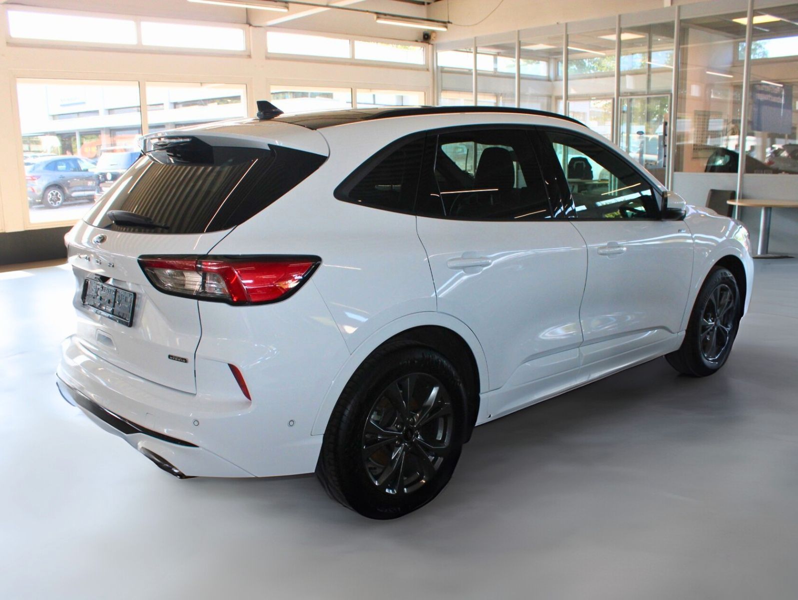 Fahrzeugabbildung Ford Kuga 2.5 PHEV ST-Line X Aut. AHK PANO ACC uvm.