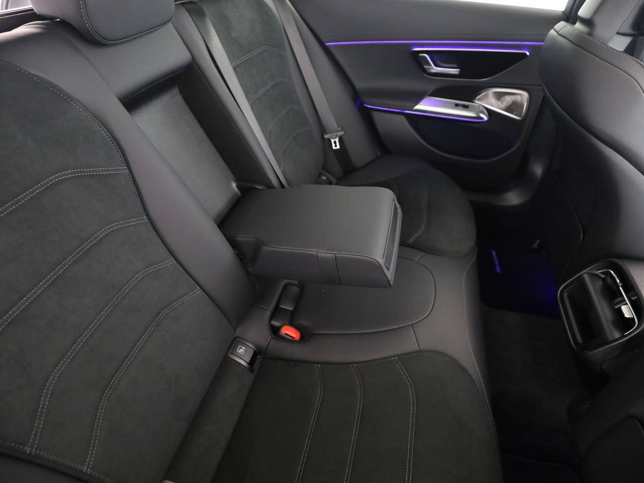 Mercedes-Benz E 220 d T AMG Digital Light Night Burmester MBUX