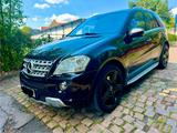 Mercedes-Benz ML 500 4MATIC  V8 AMG-Paket ... - Mercedes-Benz ML 500: AMG