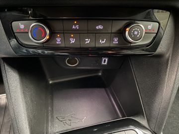 Bild 18 Opel Corsa Edition 1.2 Hybrid AT/SHZ+LHZ/PDC v+h+CAM/