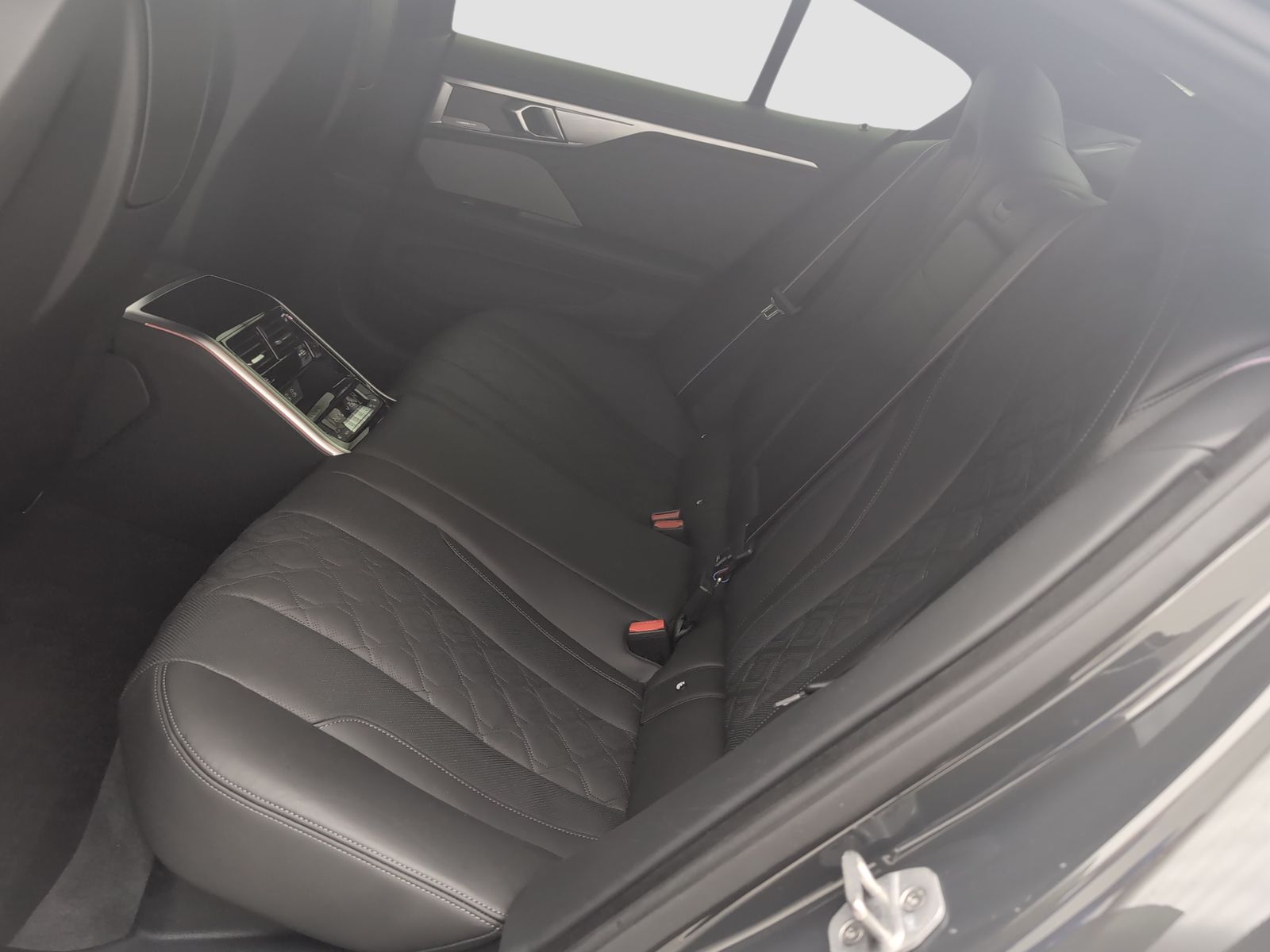 BMW M8 - Bild 9