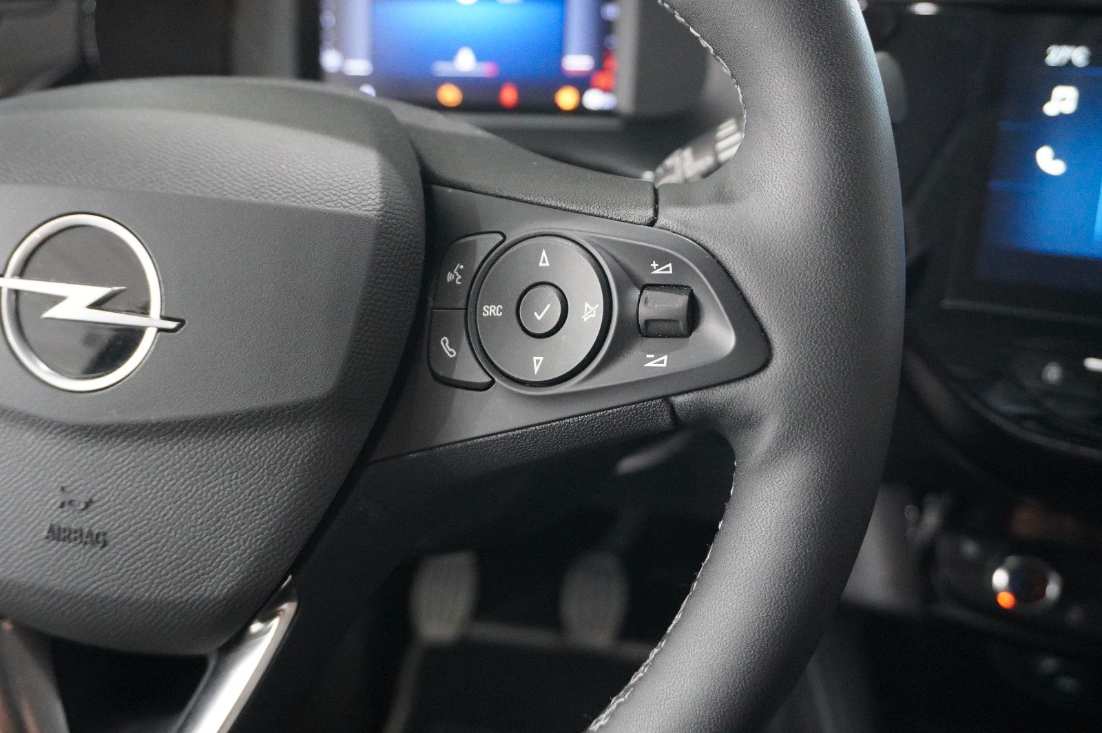 Fahrzeugabbildung Opel Corsa F 1.2 FACELIFT NAVI/LED/KAMERA/VIRTU./DAB+
