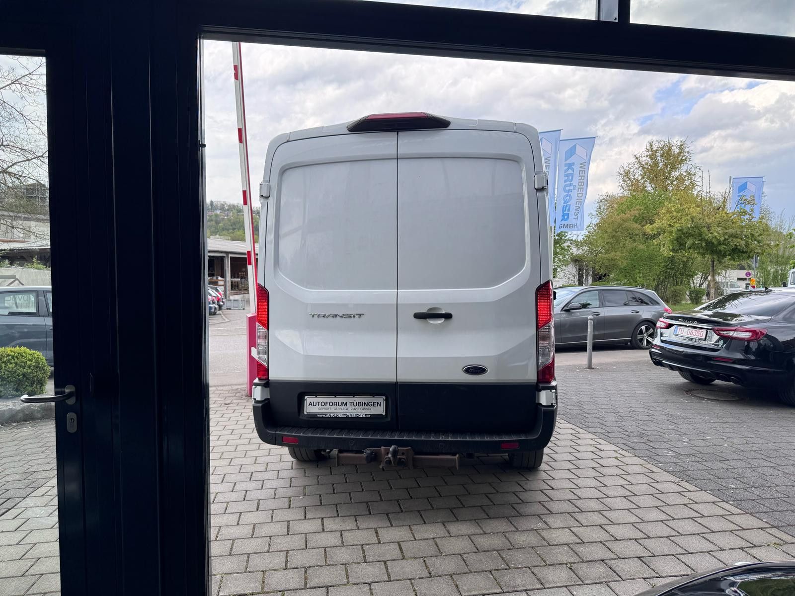 Fahrzeugabbildung Ford Transit 350  L2H2 4x4 Allrad *NAVI*KLIMA*SORTIMO