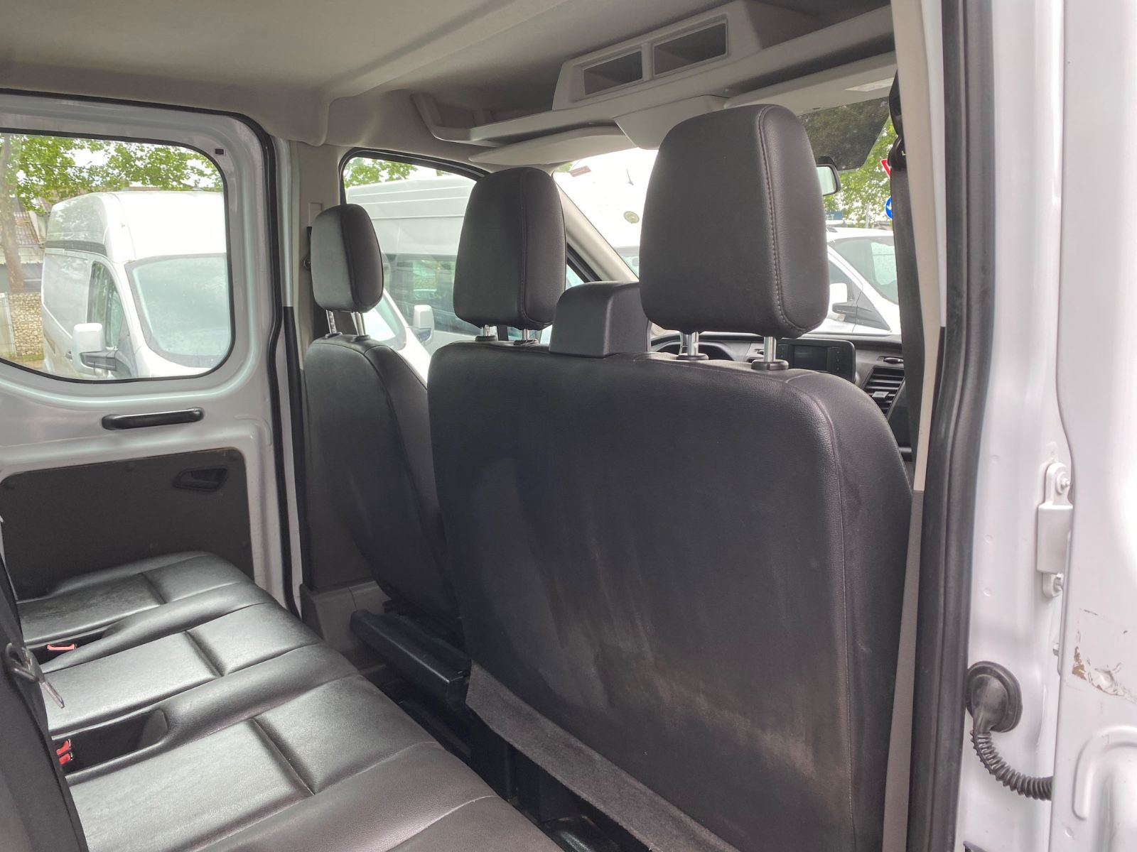 Fahrzeugabbildung Ford FORD Transit 350 L4Trend,AHK,1Hd,LederGarantie