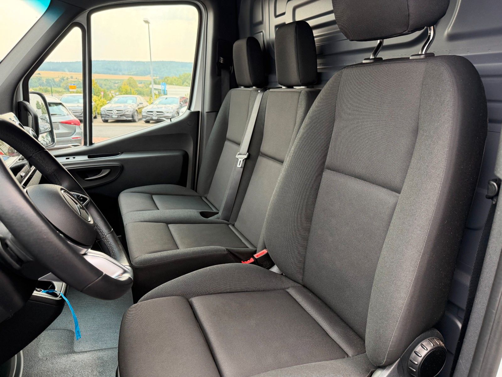 Fahrzeugabbildung Mercedes-Benz Sprinter 317 CDI 9G 4325 Klima AHK3,5to