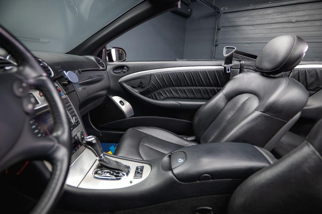 Mercedes-Benz CLK 500