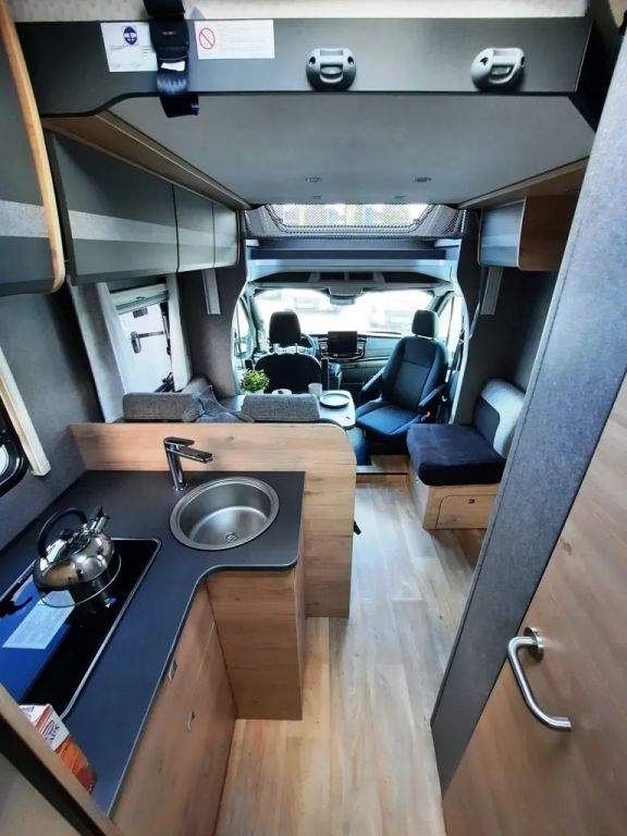 Fahrzeugabbildung Dethleffs Just Go! T 6815 EB Verfüg./Sparen Sie 18.525,- €