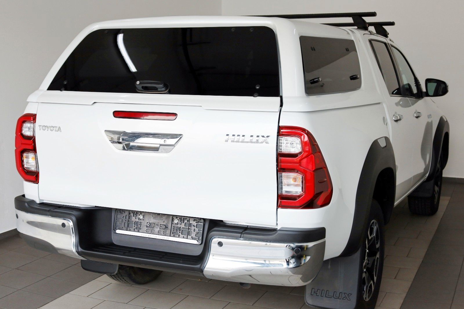 Fahrzeugabbildung Toyota Hilux 2.8 Executive,Leder,Navi, HardTop,LED,Kam.