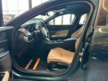 MYAUTOCENTER – Gebraucht- und Jahreswagen mit Werkstattservice in Pfaffenhofen Jaguar XE Pure *LED*Keyless*2-Zonen*Tempo*Navi*