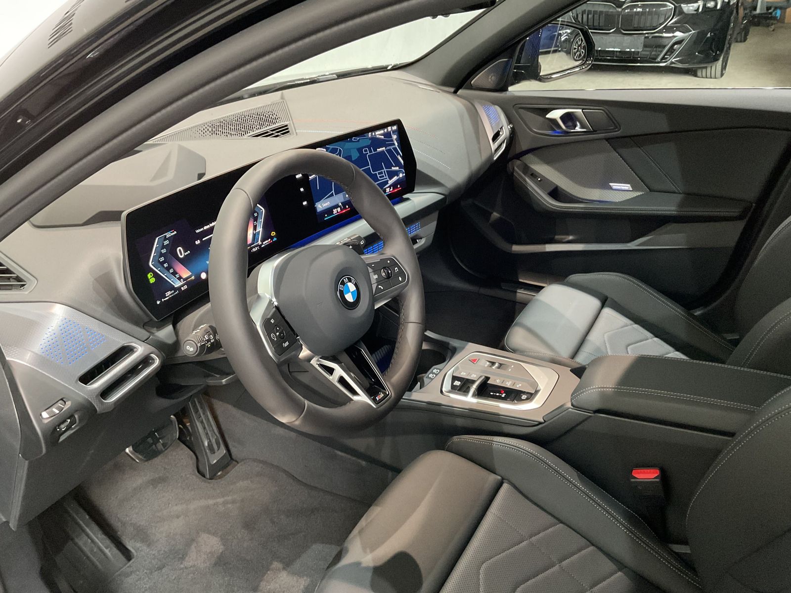 Fahrzeugabbildung BMW 120 19" LMR, Lenkradheizung, AHK M Sportpaket