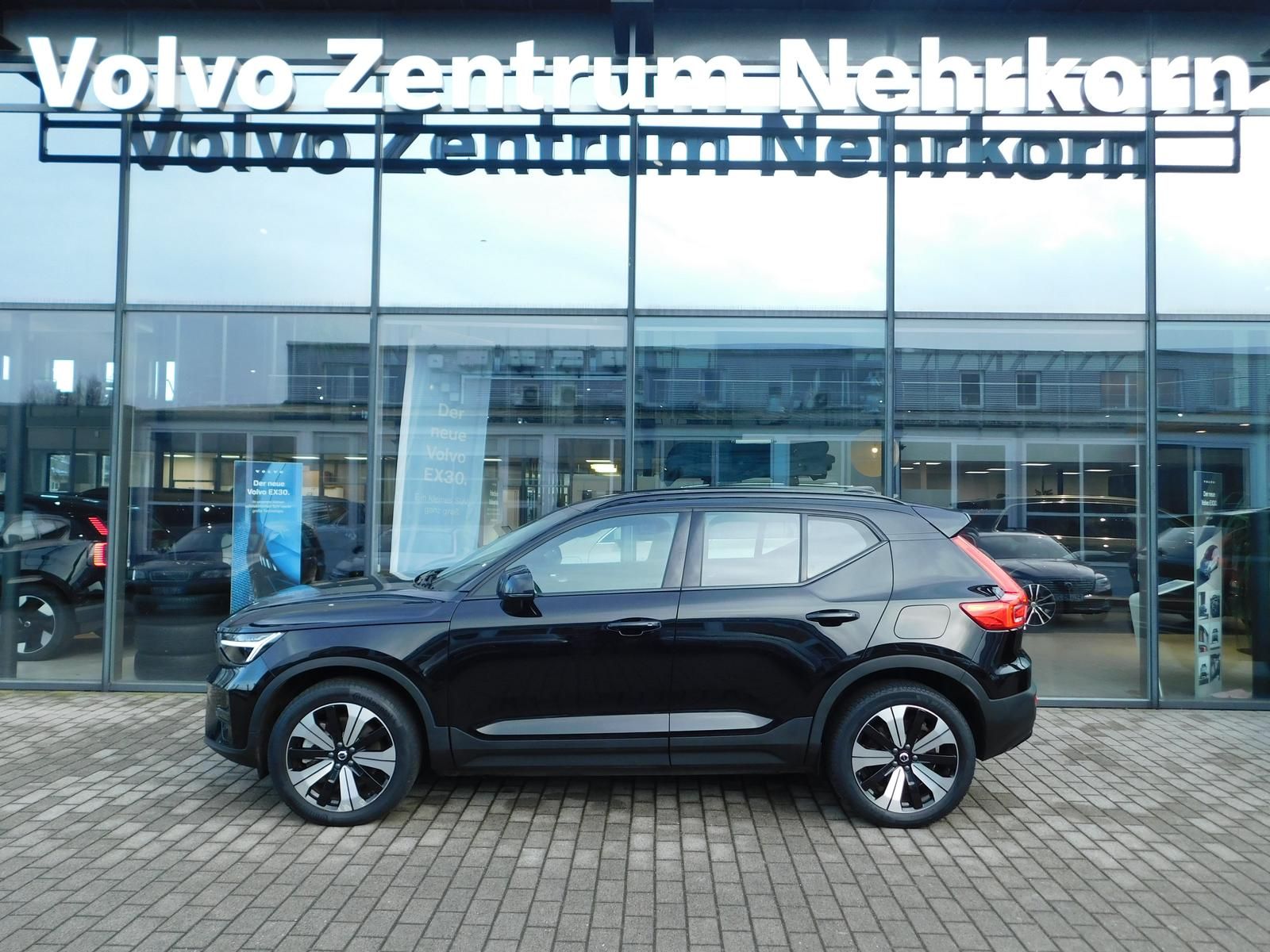 Fahrzeugabbildung Volvo XC40 Recharge Single Motor Plus