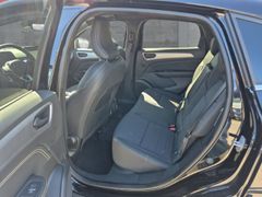 Fahrzeugabbildung Arkana Techno Mild Hybrid 140 Automatik