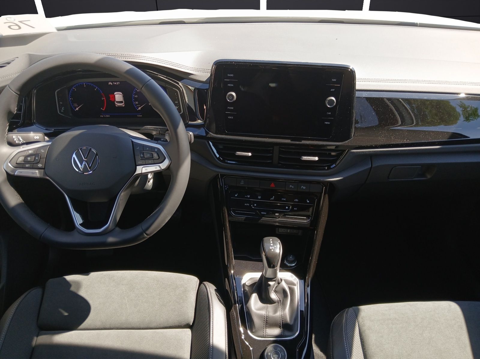 Fahrzeugabbildung Volkswagen T-Roc Style 2.0 l TDI SCR 4MOTION 110 kW 2.0l TD