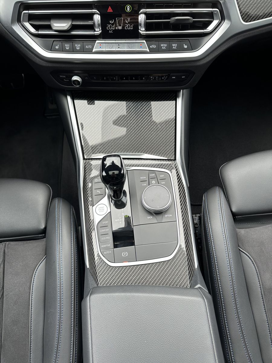 Fahrzeugabbildung BMW 330d Touring M-Sport NAV+LED+AHK+PANO+H&K+19ZOLL