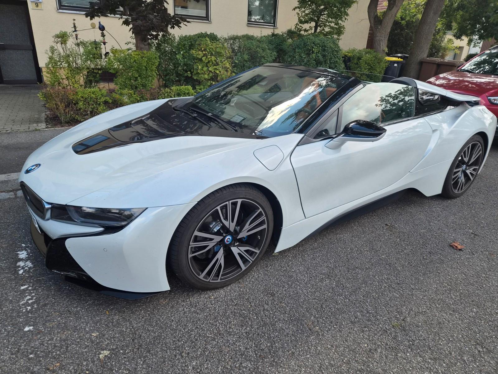 BMW i8 Roadster -