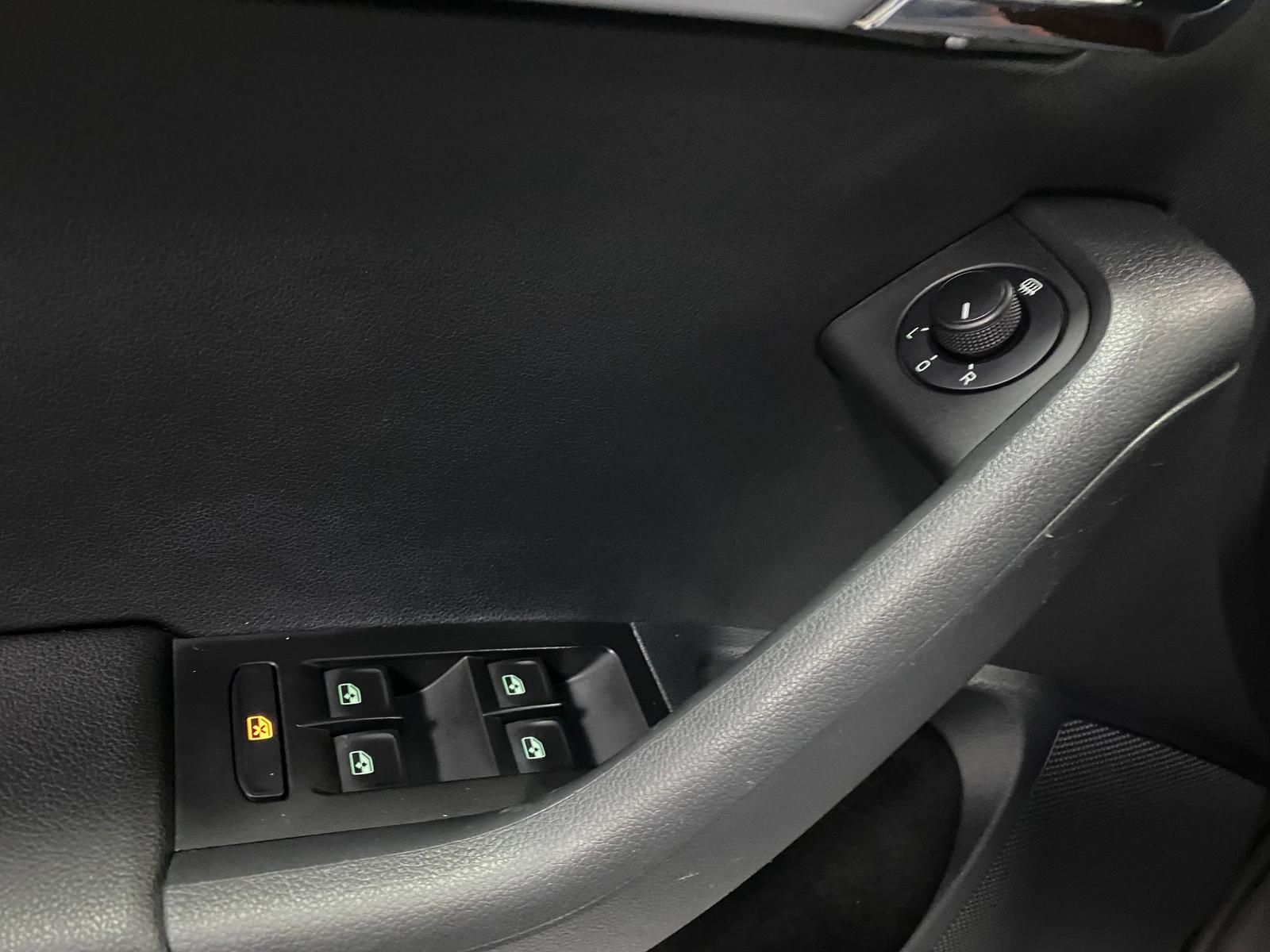Fahrzeugabbildung SKODA Octavia Ambition 1.5 TSI APP+KLIMA+PDC+SITZHEIZ+