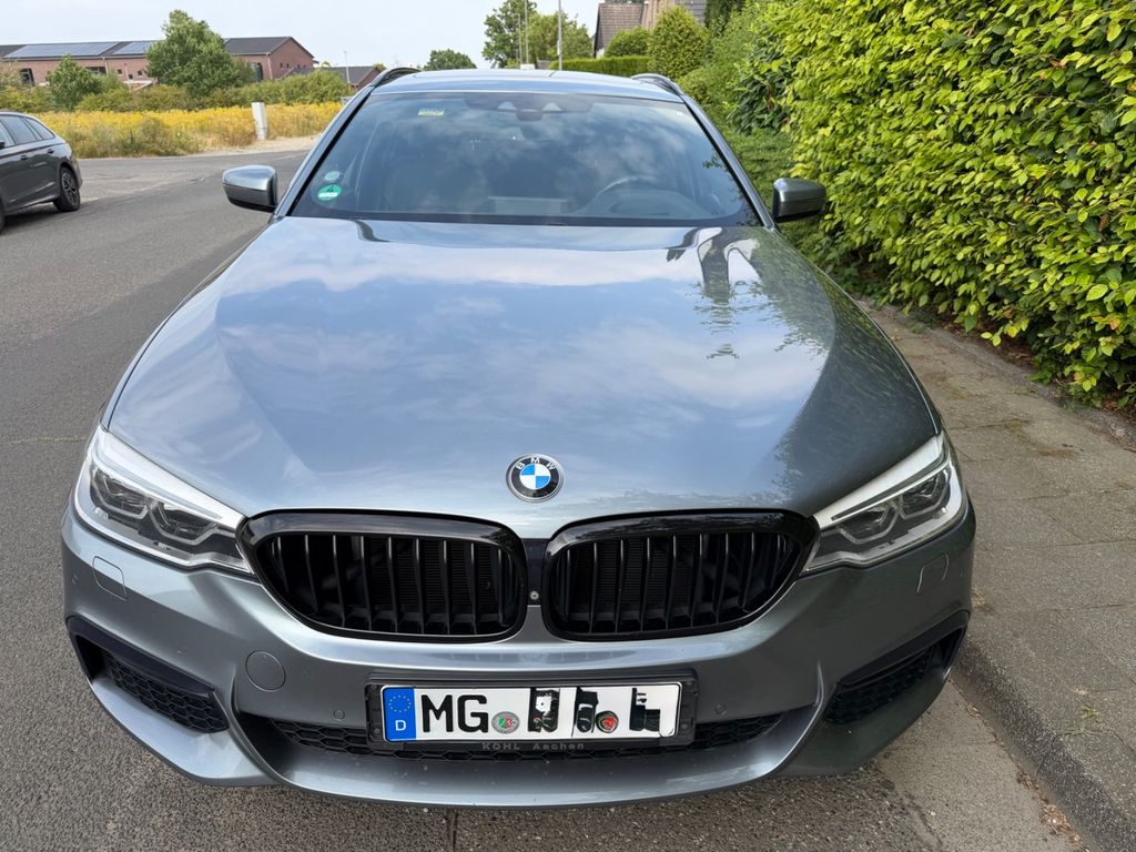 Image of BMW 540
