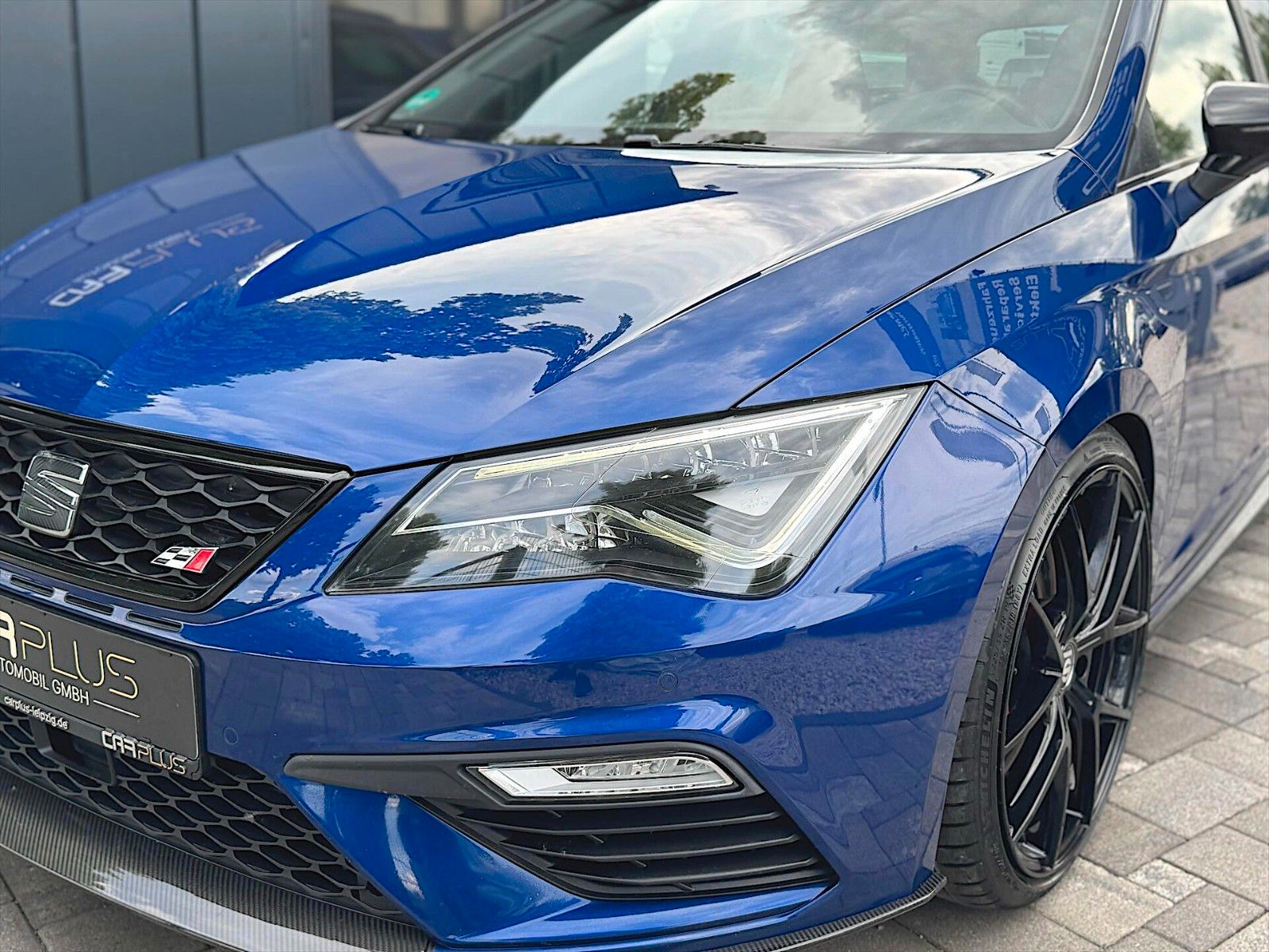 Fahrzeugabbildung SEAT Leon ST Cupra 300 4Drive Performance *LED*Pano*