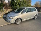 Volkswagen VW Golf Plus - Volkswagen Golf Plus mit Benzin-Antrieb: Kombi, Schaltgetriebe