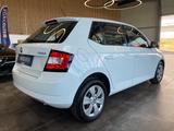 Skoda Fabia Ambition Lim.*TÜV NEU*KLIMA*SZHZ*TEMPOMAT* - Skoda Fabia mit Benzin-Antrieb: Weiß, Limousine, Klimaanlage