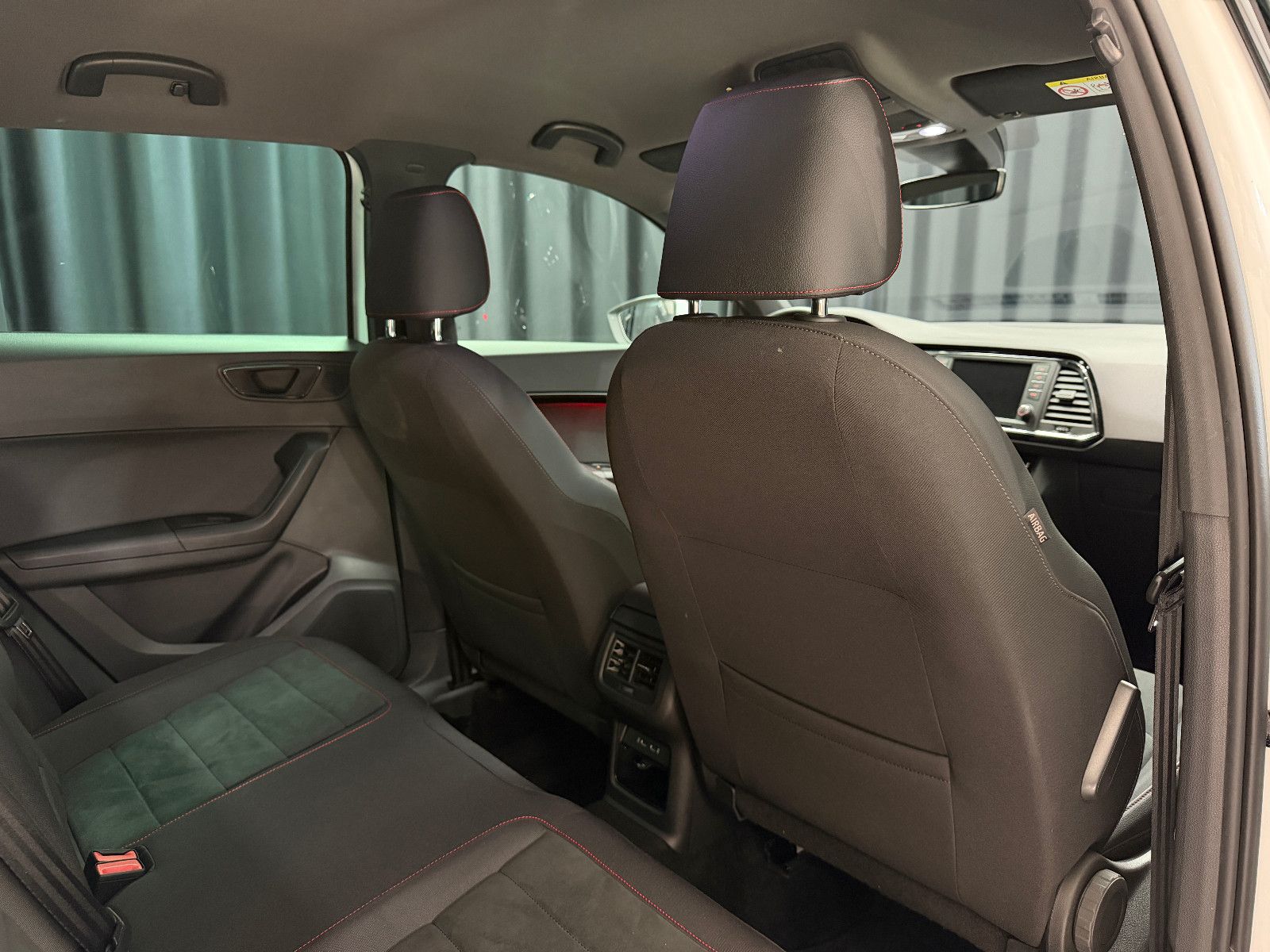 Fahrzeugabbildung SEAT Ateca FR|BEATS|AHK|RF-CAM|LED|1-HD