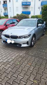BMW 330i Touring Advantage Automatic Advantage - silberne BMW 330