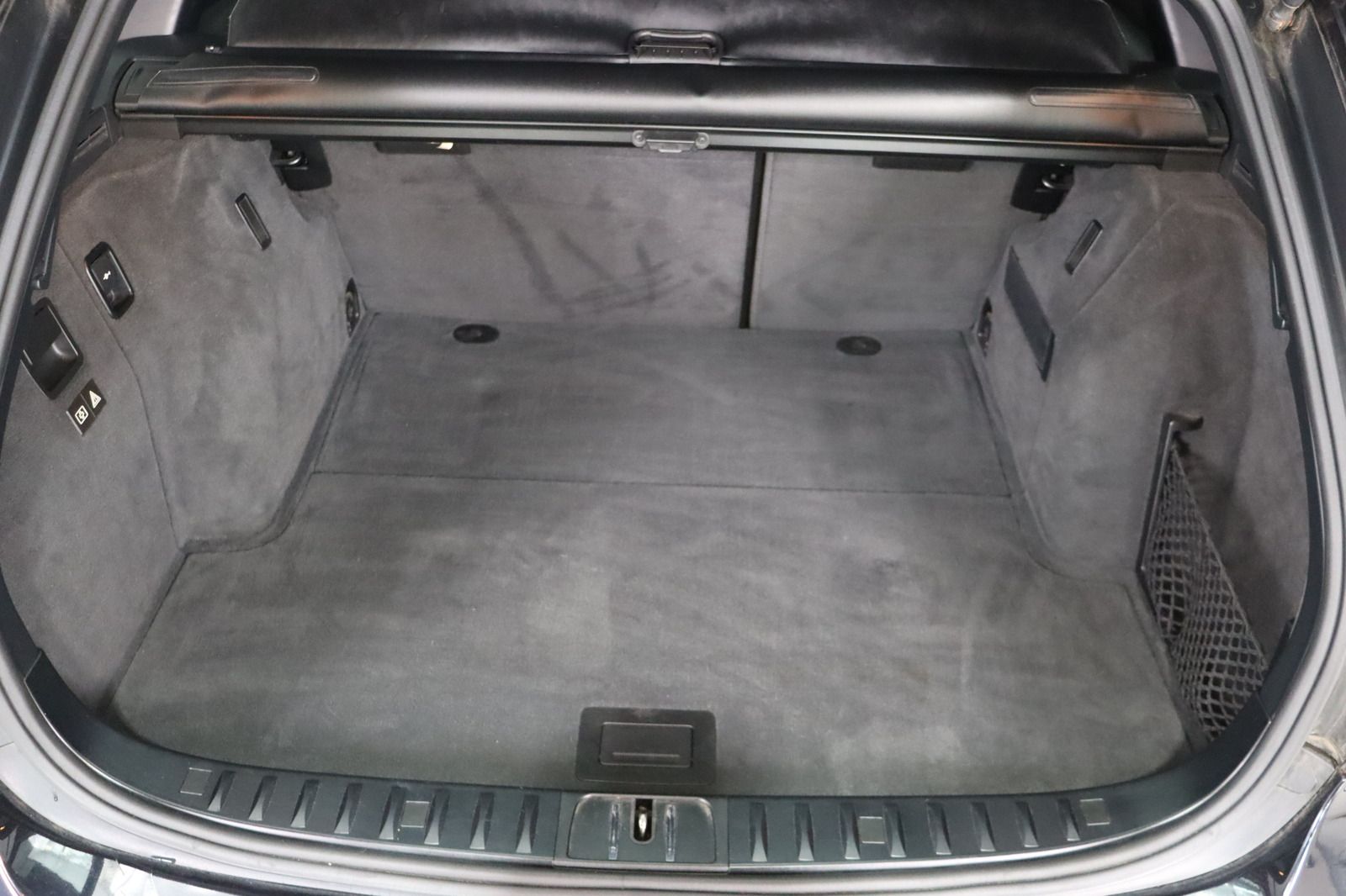 Fahrzeugabbildung BMW 320 i Touring M-Paket * Xenon * Leder * Sitzhzg.