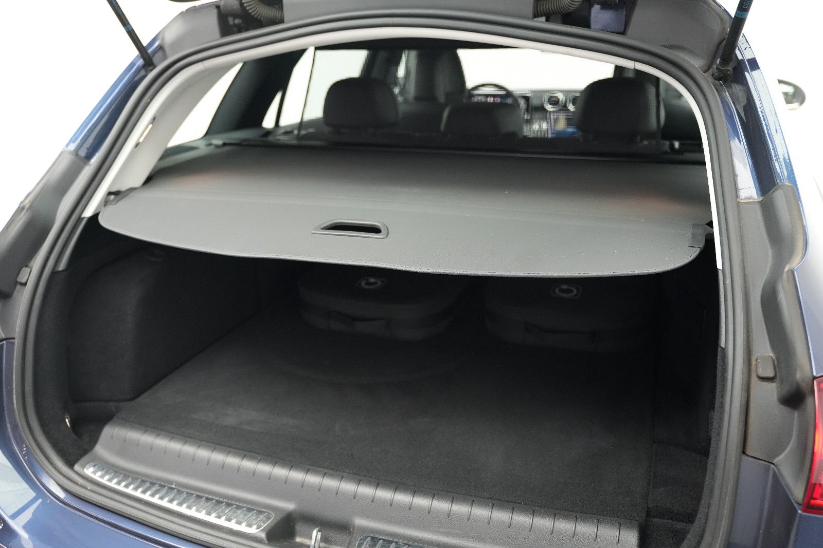 Fahrzeugabbildung Mercedes-Benz C 300e T *Ambiente*SHZ*Rückfahrkamera*T-Winkel*