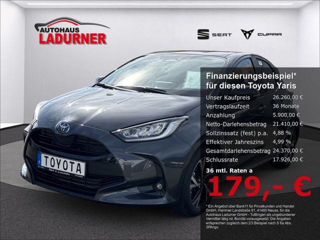 Yaris Hybrid Team Deutschland 1.5 LED Apple Car